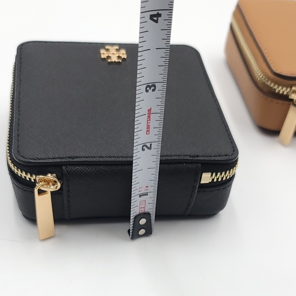 Tory Burch Emerson Jewelry case - Picture 5 of 13